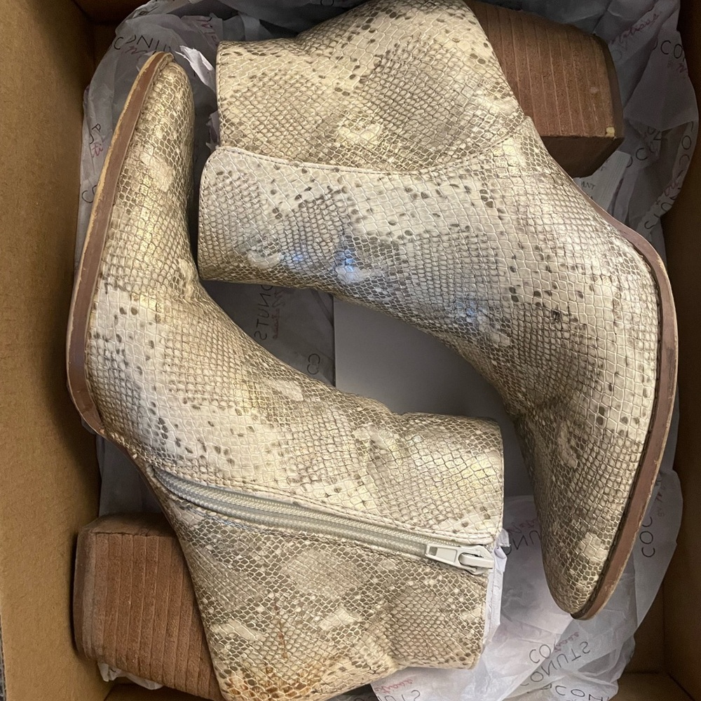 Snake-Embossed Cream Ankle Boots - Women